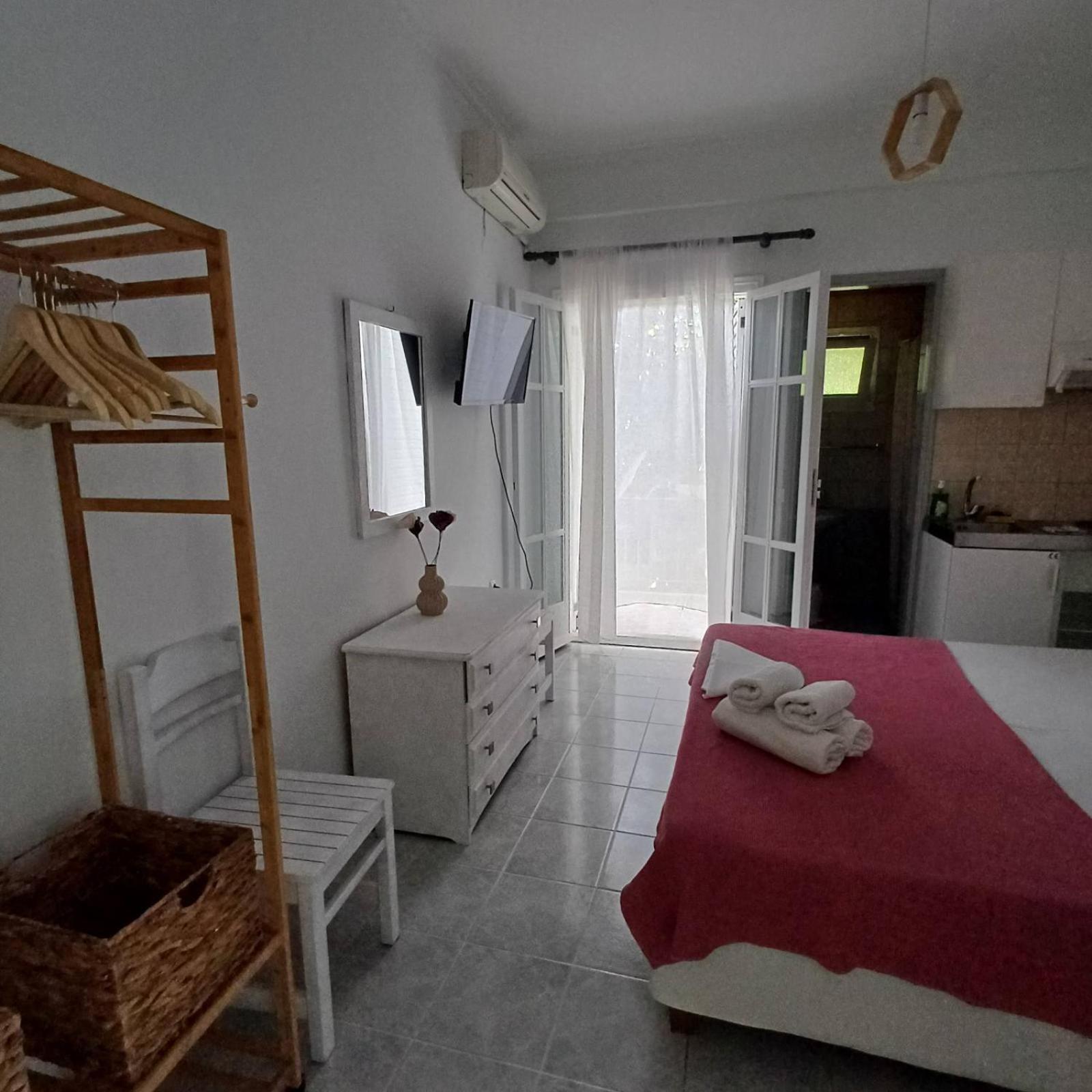 Kondilw Rooms Kalamítsi 외부 사진